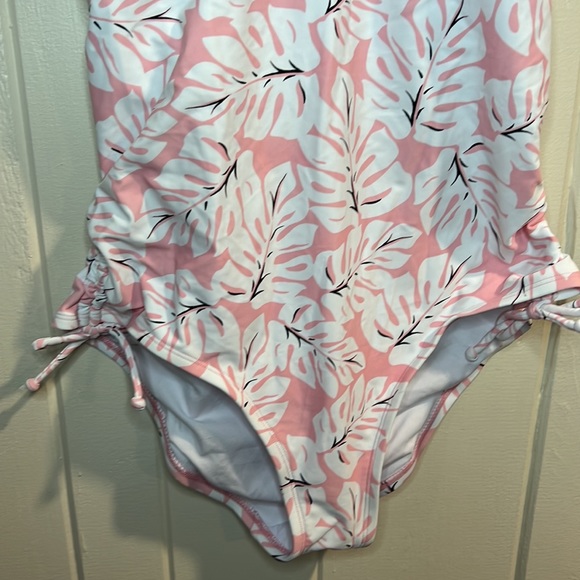 Kona Sol One Piece Swimsuit Pink and White - Picture 3 of 10